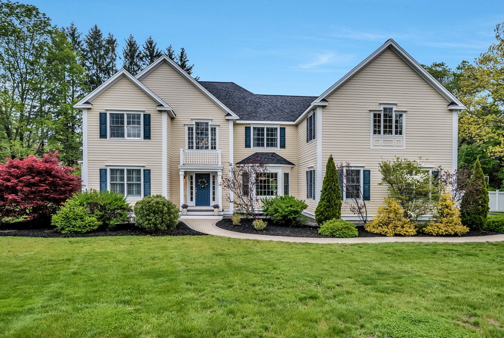 19 Raymond Road Concord, MA 01742 - Photo 1 of 30 Gallery Image 1