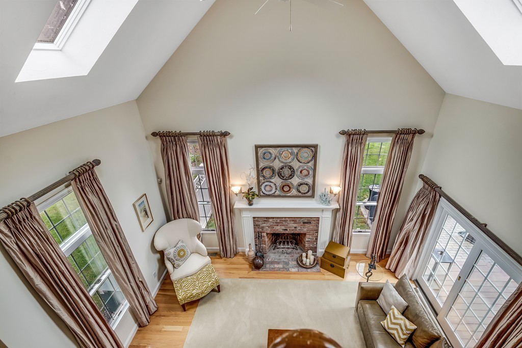 19 Raymond Road Concord, MA 01742 - Photo 12 of 30 Gallery Image 12