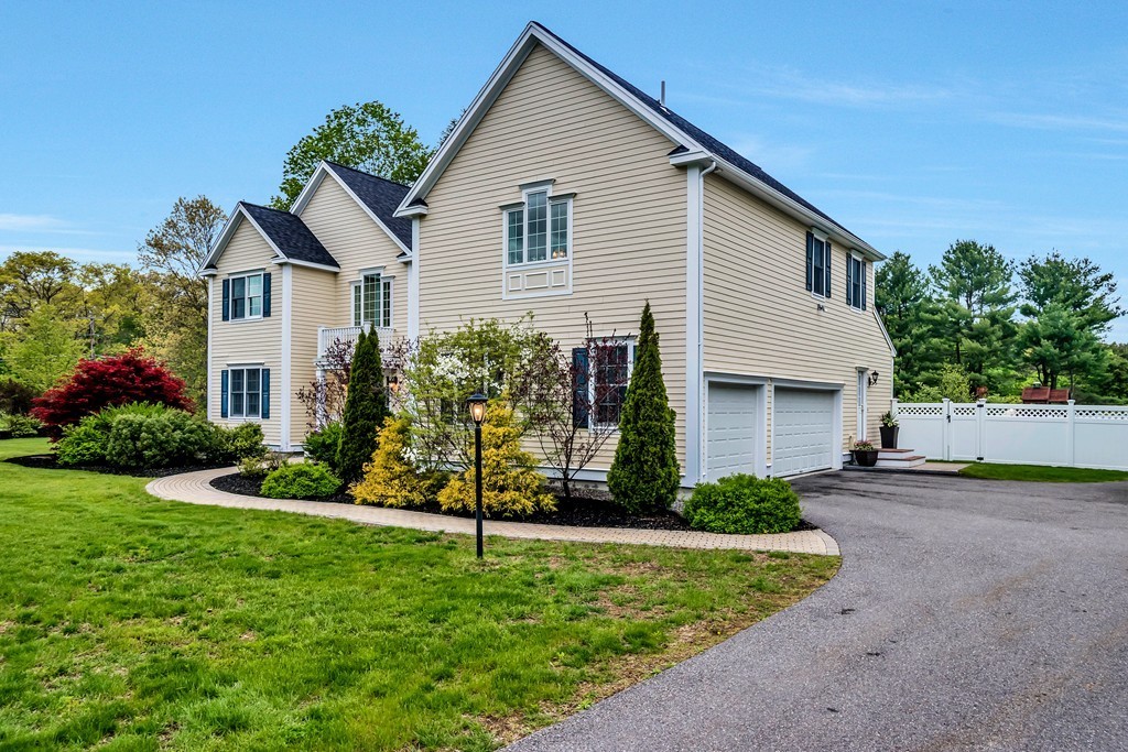 19 Raymond Road Concord, MA 01742 - Photo 30 of 30 Gallery Image 30