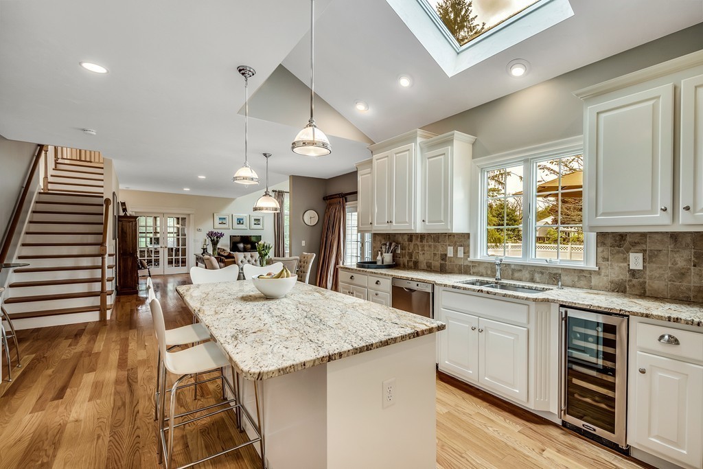 19 Raymond Road Concord, MA 01742 - Photo 3 of 30 Gallery Image 3