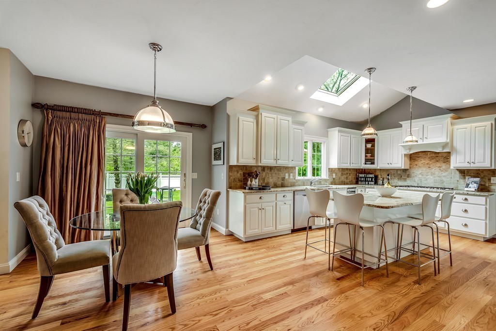 19 Raymond Road Concord, MA 01742 - Photo 6 of 30 Gallery Image 6