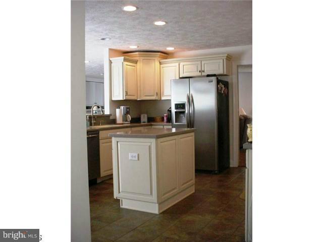 13360 Verdon Road Ruther Glen, VA 22546 - Photo 11 of 23 Kitchen