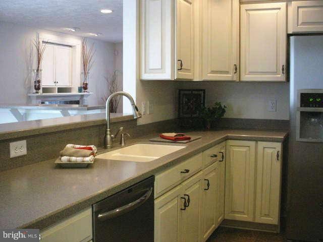 13360 Verdon Road Ruther Glen, VA 22546 - Photo 8 of 23 Kitchen
