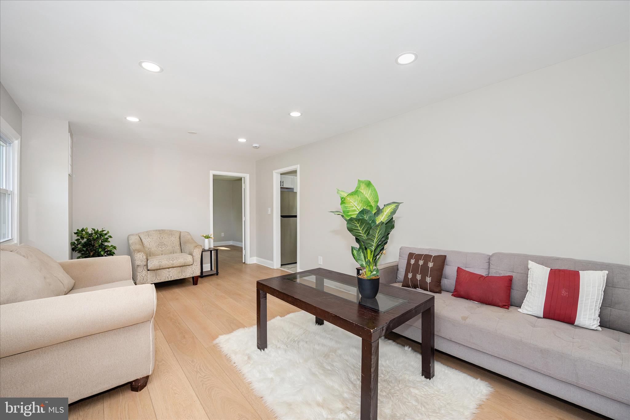 10607 Lilac Place Silver Spring, MD 20903 - Photo 6 of 53 Living Room