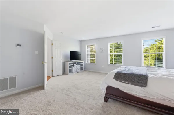 $4,500 | 15557 Allaire Drive, Gainesville, VA 20155