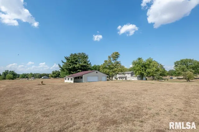 $190,000 | 29847 East County Road 2600 North, Manito, IL 61546