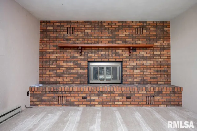 $190,000 | 29847 East County Road 2600 North, Manito, IL 61546