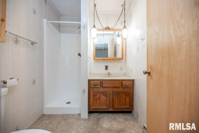 $190,000 | 29847 East County Road 2600 North, Manito, IL 61546