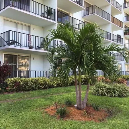 $129,000 | 12500 Northeast 15th Avenue, Unit 207, North Miami, FL 33161