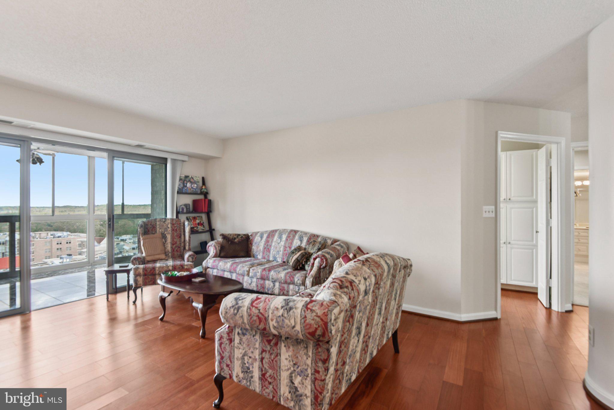 19385 Cypress Ridge Terrace, Unit 815 Leesburg, VA 20176 - Photo 13 of 38