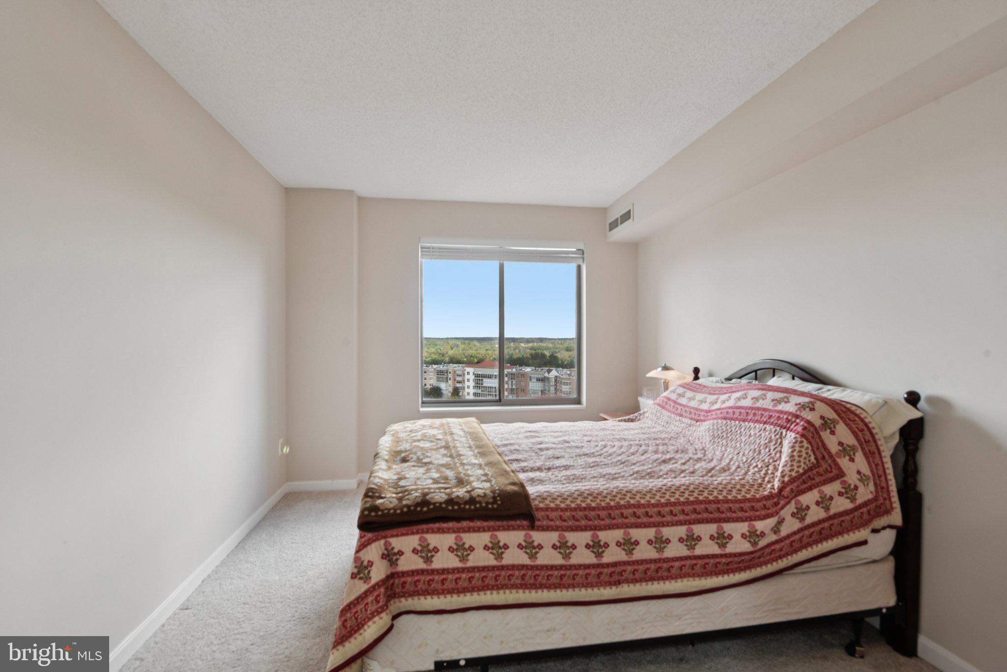 19385 Cypress Ridge Terrace, Unit 815 Leesburg, VA 20176 - Photo 19 of 38