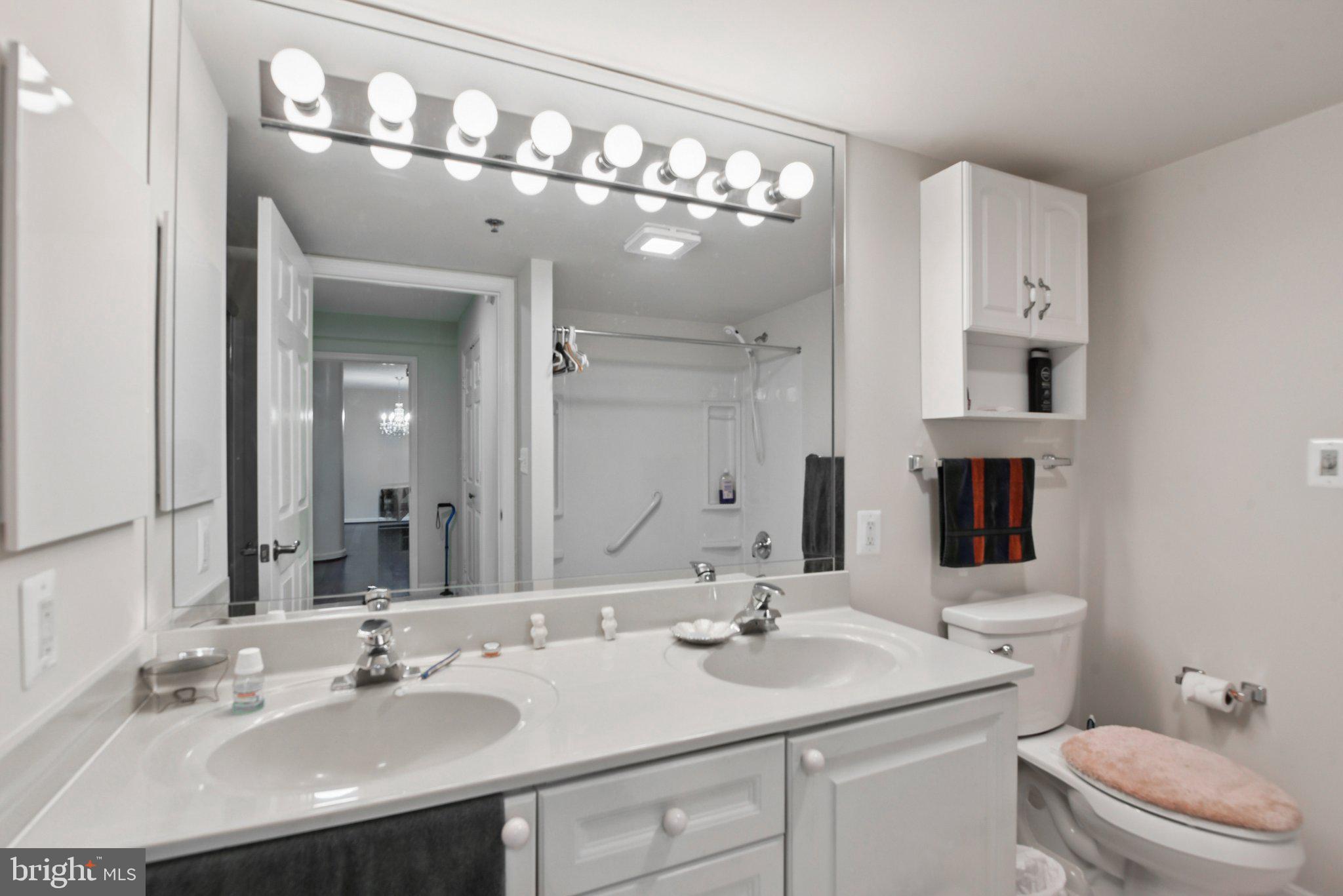 19385 Cypress Ridge Terrace, Unit 815 Leesburg, VA 20176 - Photo 30 of 38