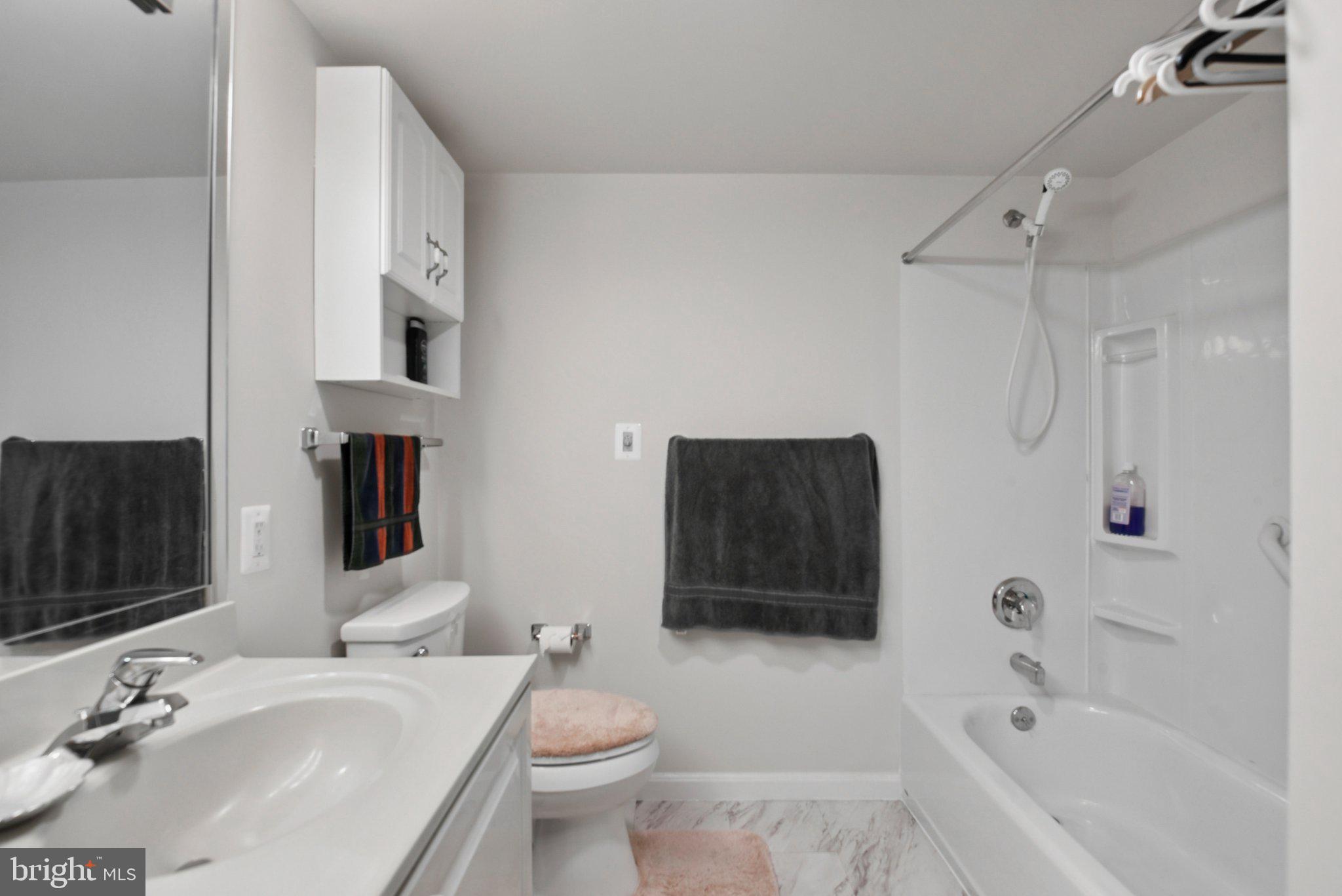 19385 Cypress Ridge Terrace, Unit 815 Leesburg, VA 20176 - Photo 31 of 38