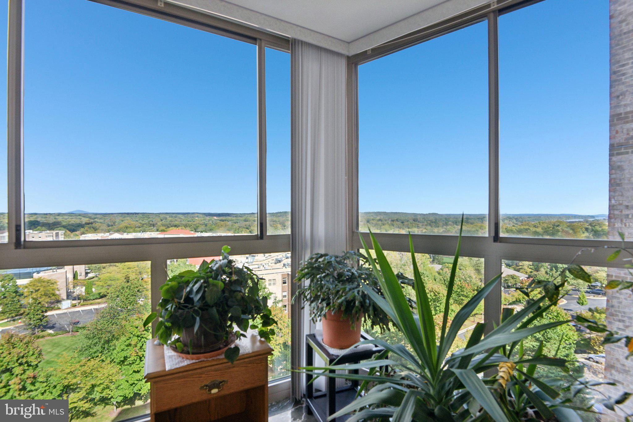 19385 Cypress Ridge Terrace, Unit 815 Leesburg, VA 20176 - Photo 7 of 38