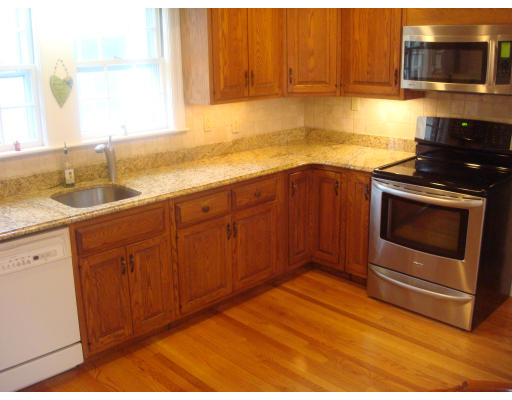 72 Marilyn Road Milton, MA 02186 - Photo 4 of 6 Gallery Image 4