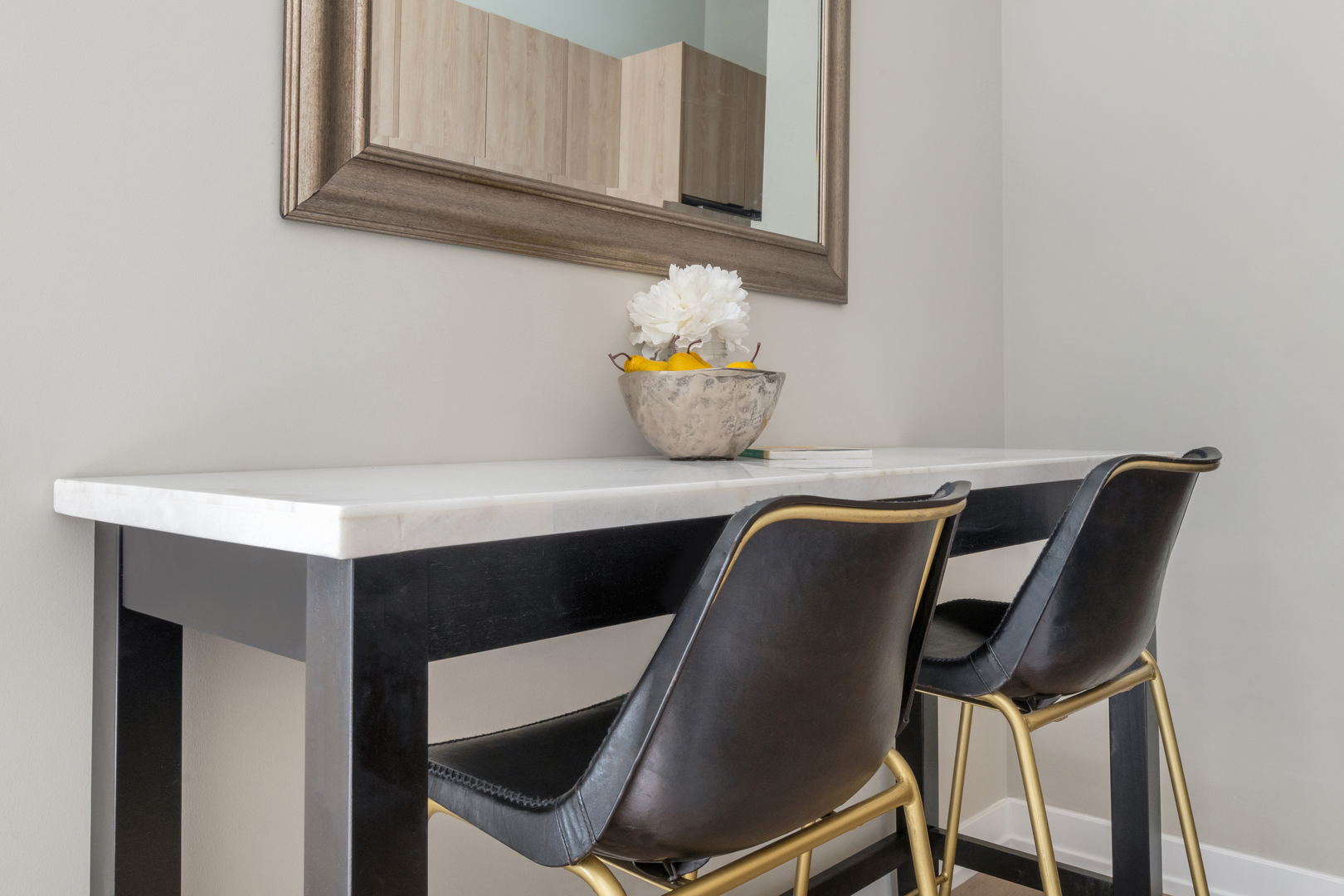 3217 North Clark Street, Unit 504 Chicago, IL 60657 - Photo 11 of 28 a view of table and chair