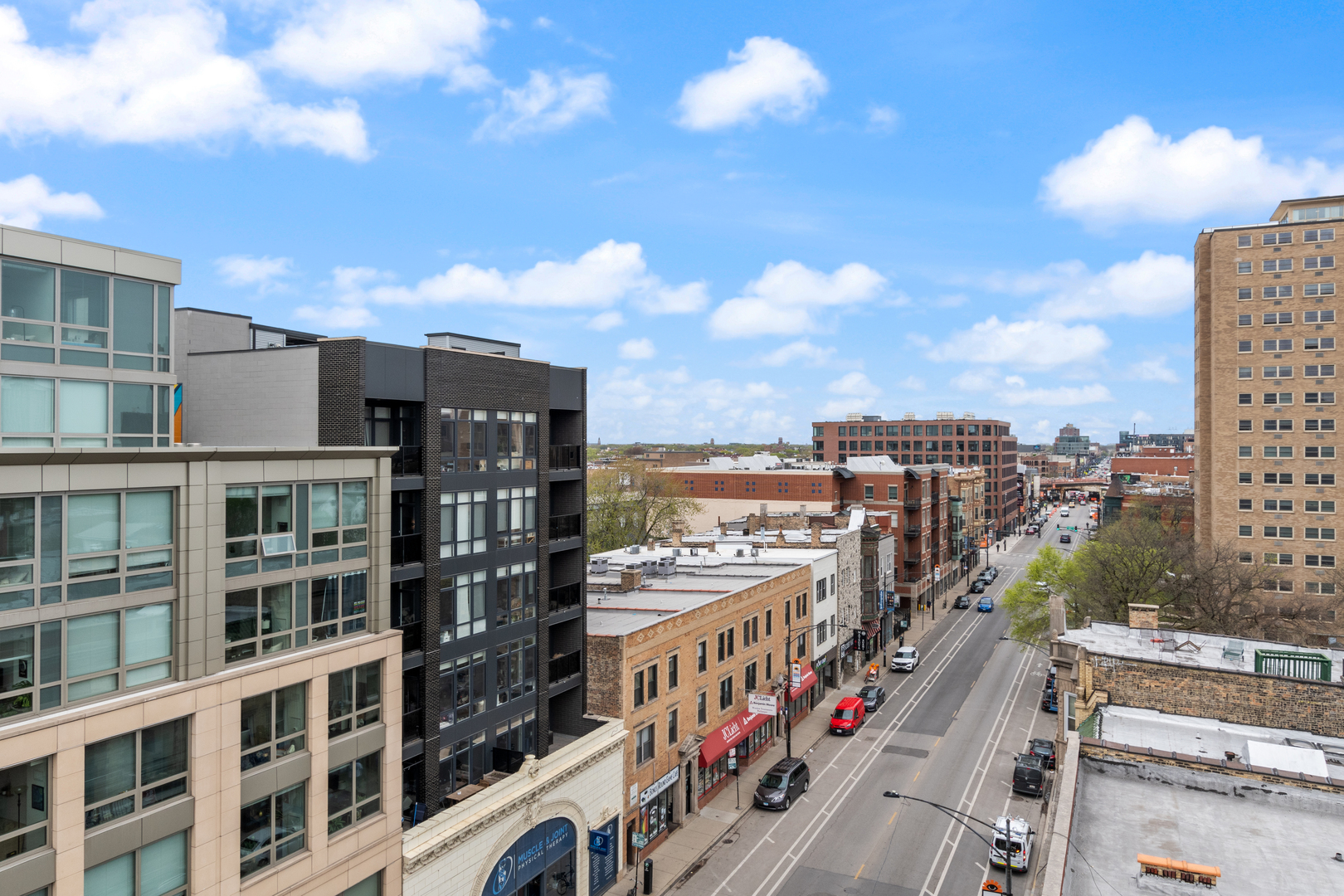 3217 North Clark Street, Unit 504 Chicago, IL 60657 - Photo 27 of 28 a view of buildings
