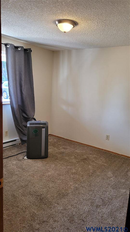 311 Walker Road Lebanon, OR 97355 - Photo 23 of 36 Gallery Image 23