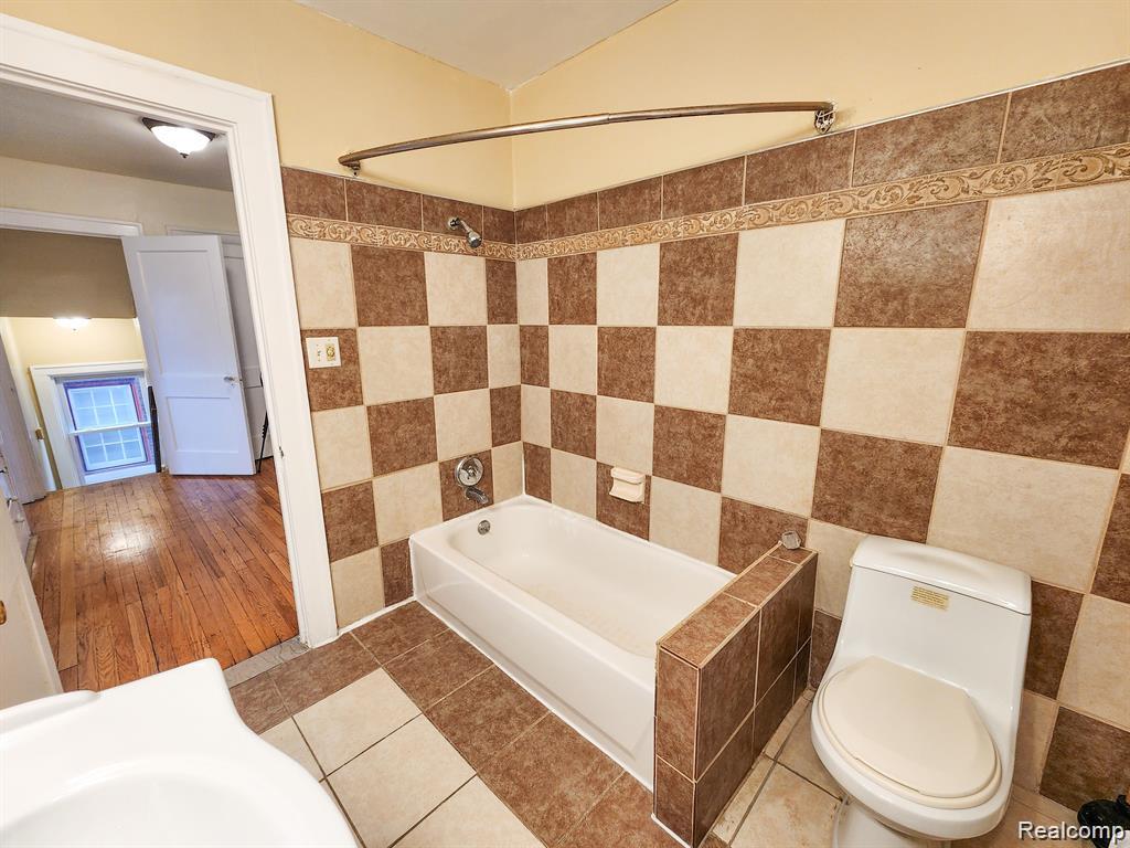 1612 Atkinson Street Detroit, MI 48206 - Photo 37 of 61