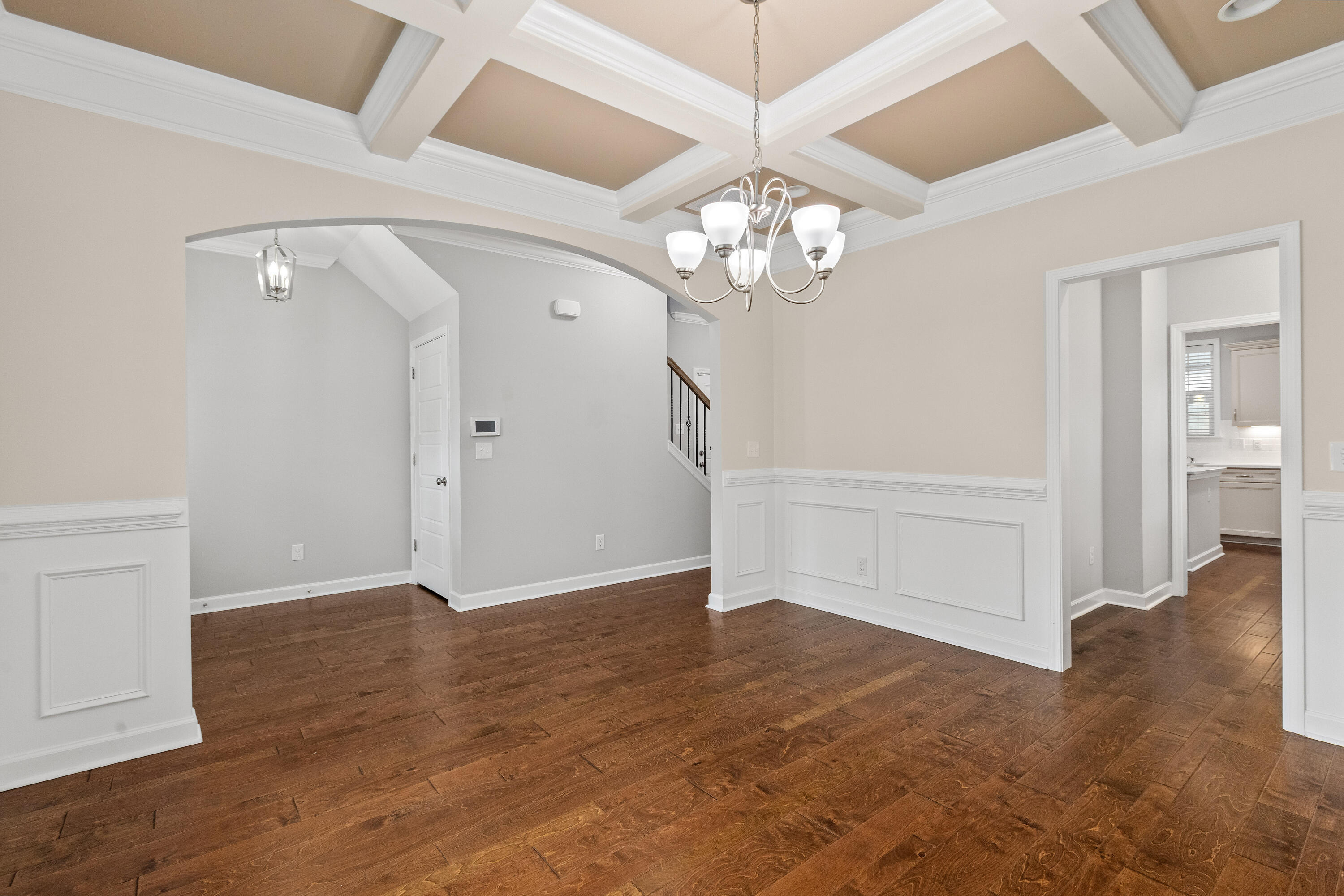242 Saxony Loop Summerville, SC 29486 - Photo 5 of 44 242SaxonyLoop-CasaVerdeMediaLLC6