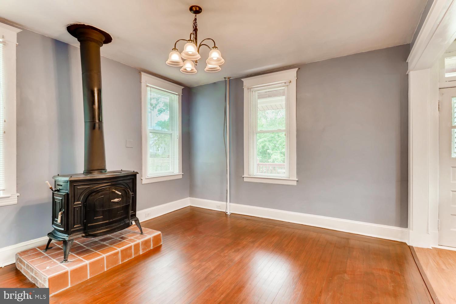 324 Radnor Road Baltimore, MD 21212 - Photo 6 of 27 Gallery Image 6