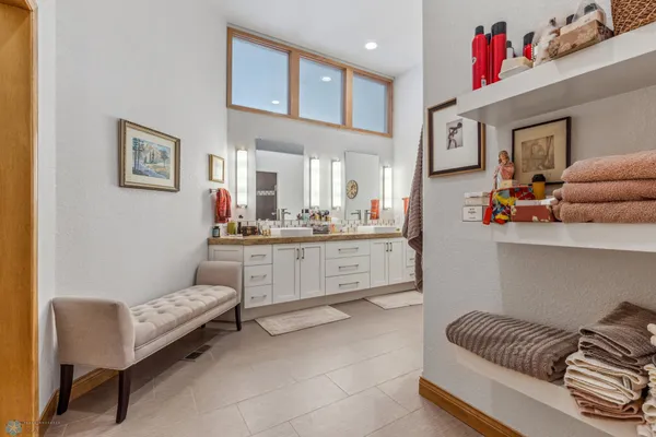 $899,000 | 12 Broadway North, Unit 201, Fargo, ND 58102