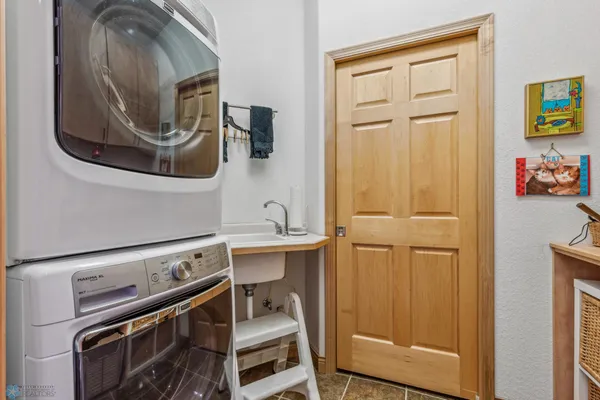 $899,000 | 12 Broadway North, Unit 201, Fargo, ND 58102