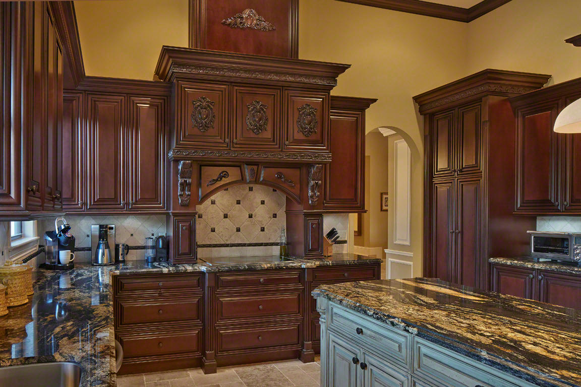 10460 Prestwick Road Boynton Beach, FL 33436 - Photo 4 of 11 Greer_Custom_Tuscan2_Home_11-14_kitchen-