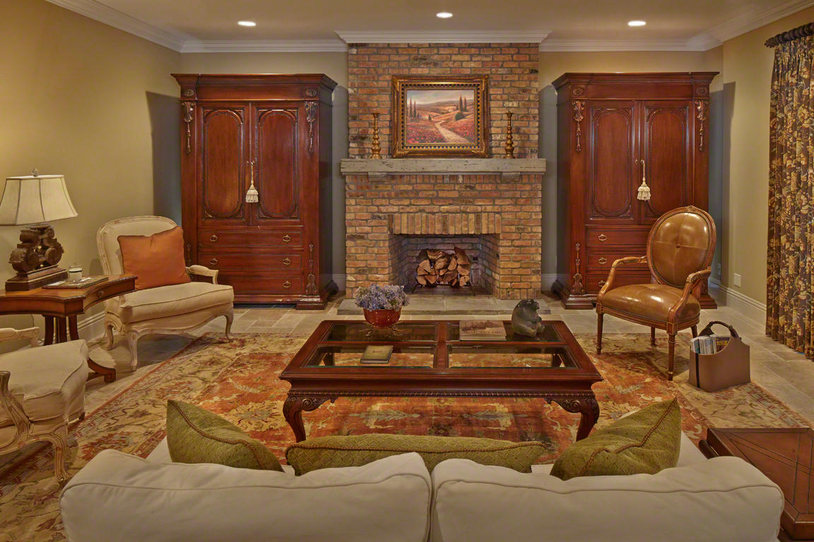 10460 Prestwick Road Boynton Beach, FL 33436 - Photo 5 of 11 Greer_Custom_Tuscan2_Home_11-14_fireplac
