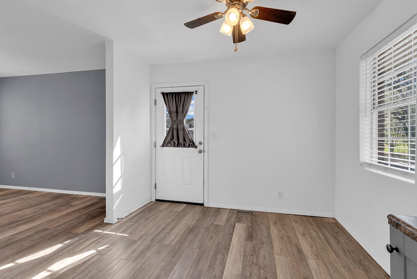 409 Reaves Street Marion, SC 29571 - Photo 16 of 33