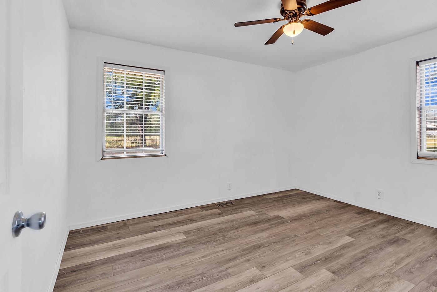 409 Reaves Street Marion, SC 29571 - Photo 20 of 33