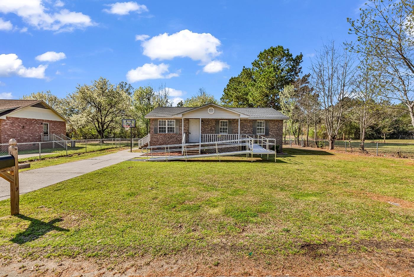 409 Reaves Street Marion, SC 29571 - Photo 2 of 33