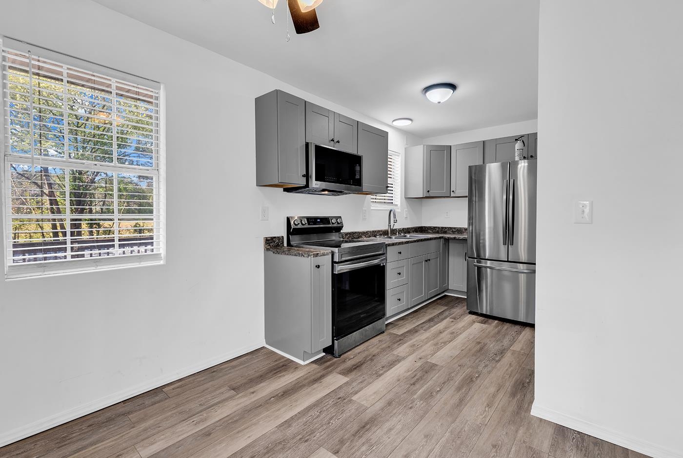 409 Reaves Street Marion, SC 29571 - Photo 10 of 33