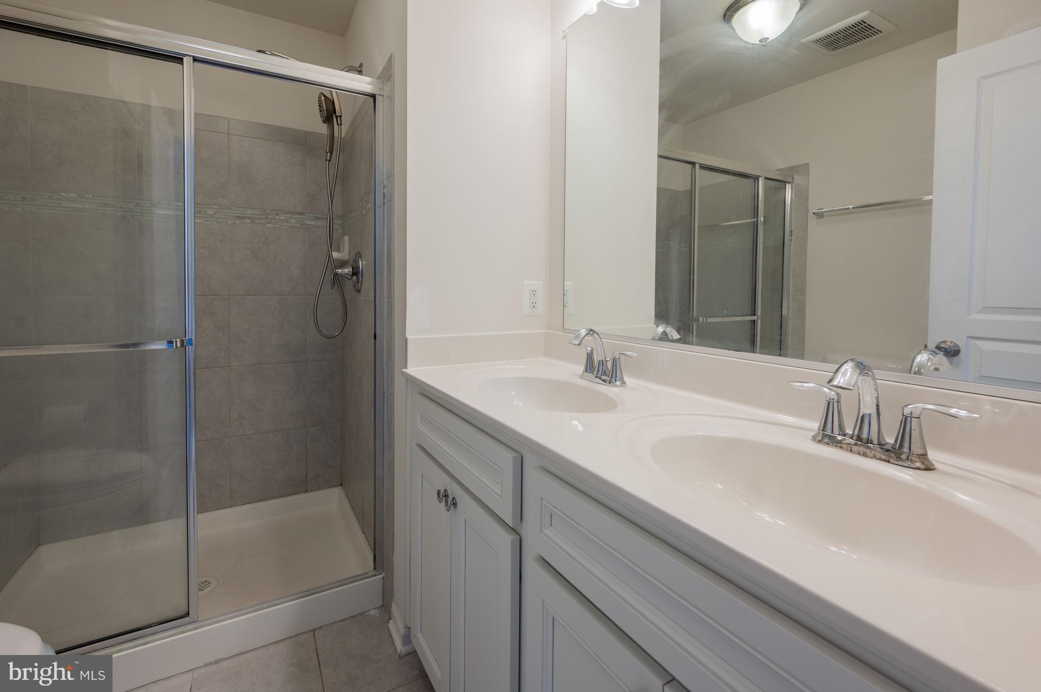 9941 Ravenhurst Road Middle River, MD 21220 - Photo 16 of 28 Primary Bedroom Suite Bath