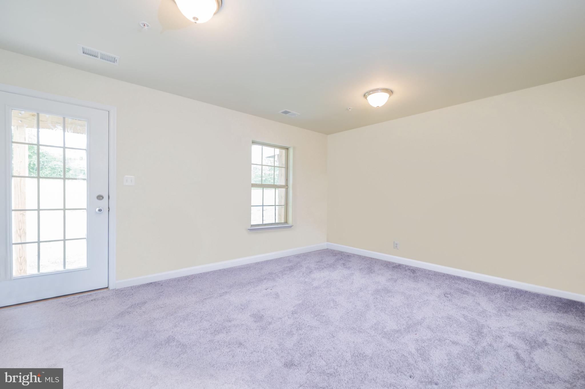 9941 Ravenhurst Road Middle River, MD 21220 - Photo 23 of 28 Family Room