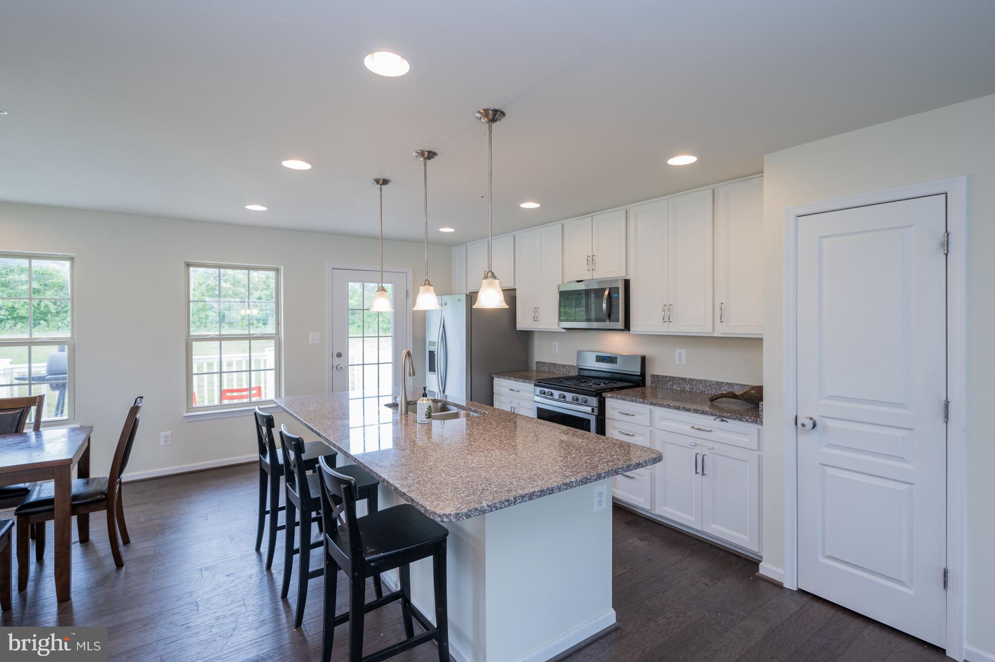9941 Ravenhurst Road Middle River, MD 21220 - Photo 6 of 28 Kitchen