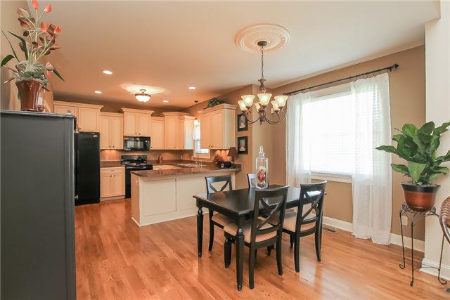 Open Kitchen Dining Area!