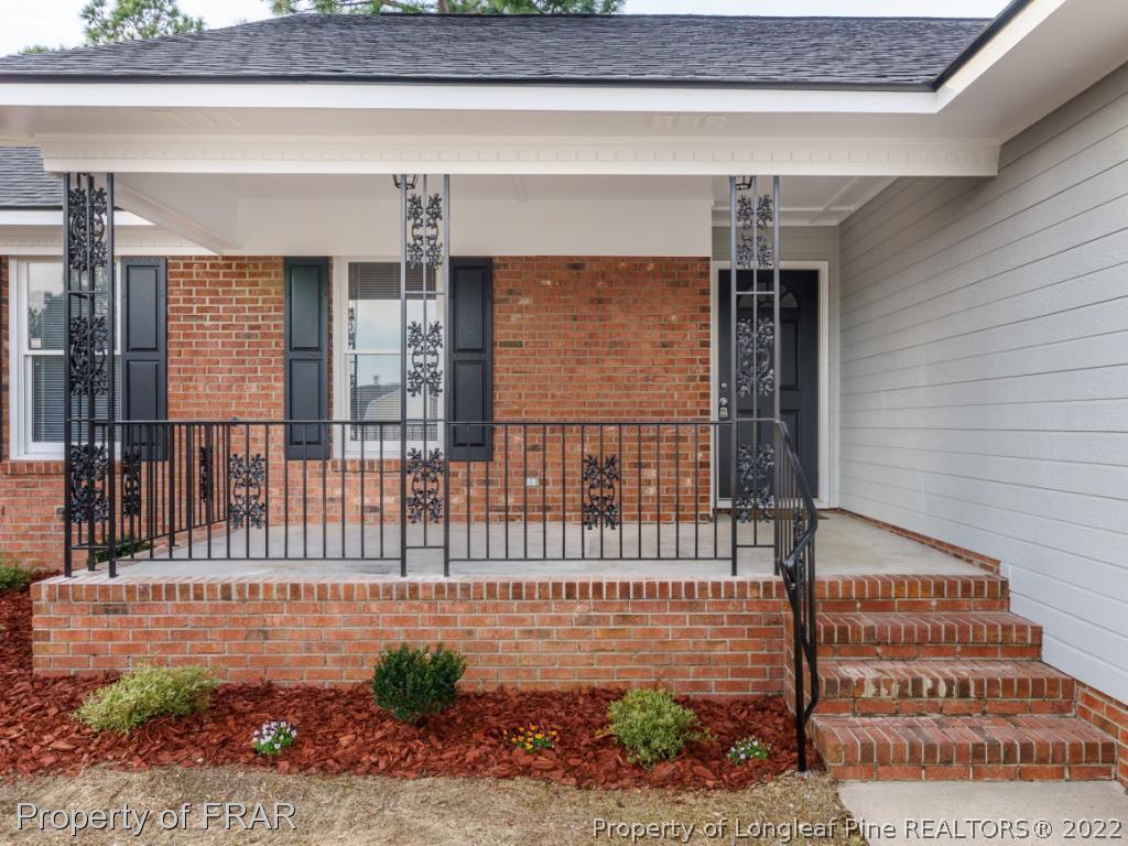 5725 Walkabout Road Hope Mills, NC 28348 - Photo 2 of 36 Gallery Image 2