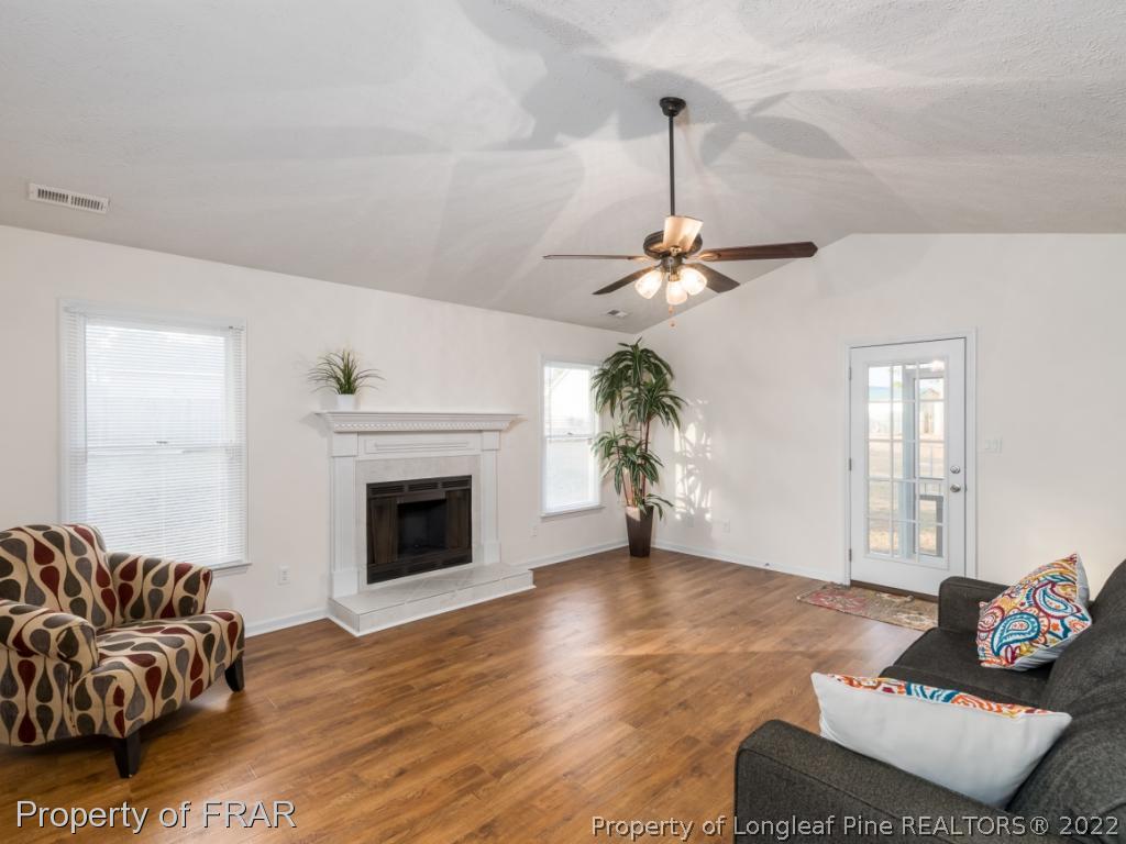 5725 Walkabout Road Hope Mills, NC 28348 - Photo 5 of 36 Gallery Image 5