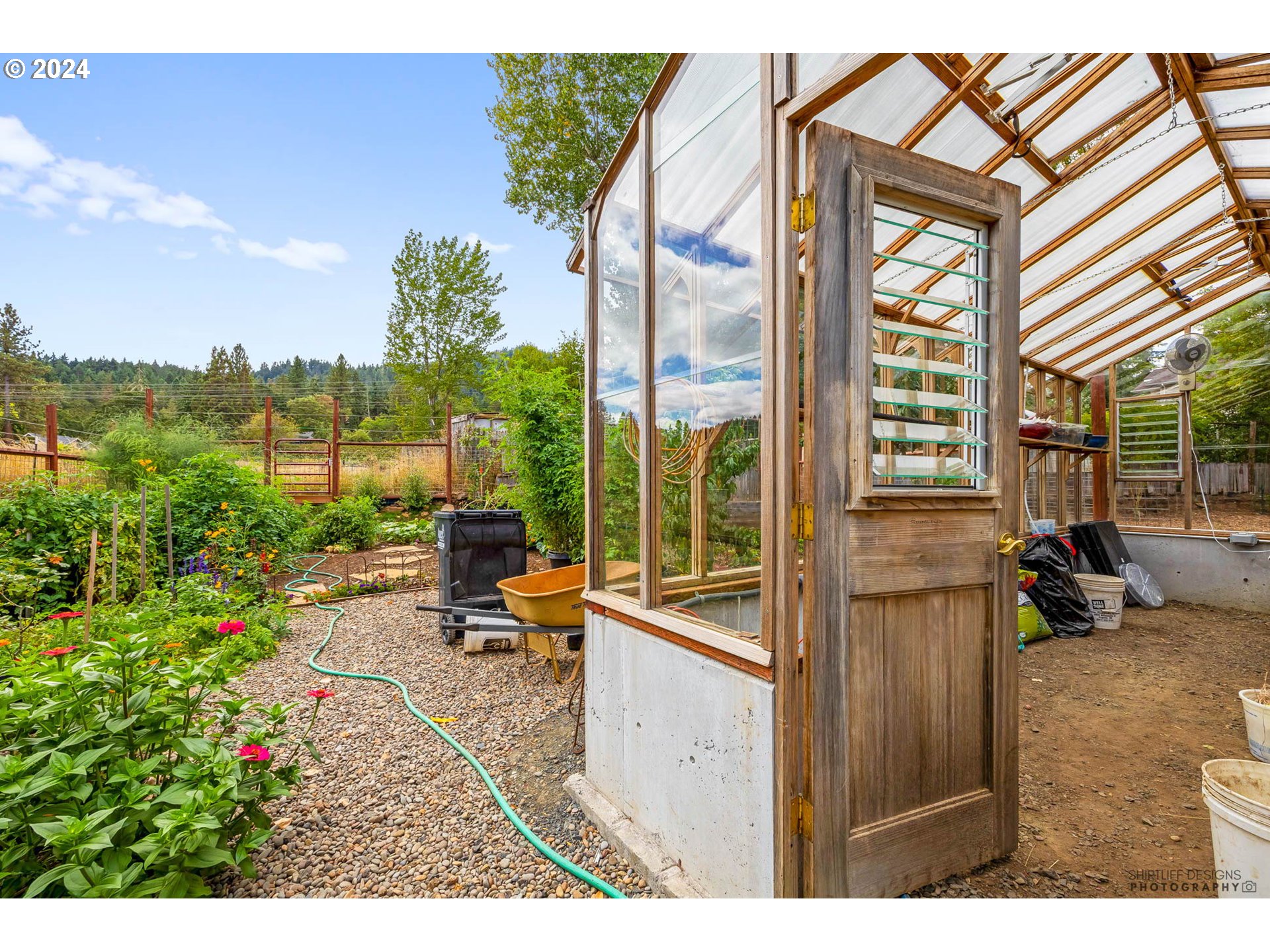 5161 Fox Hollow Road Eugene, OR 97405 - Photo 20 of 27 Gallery Image 20