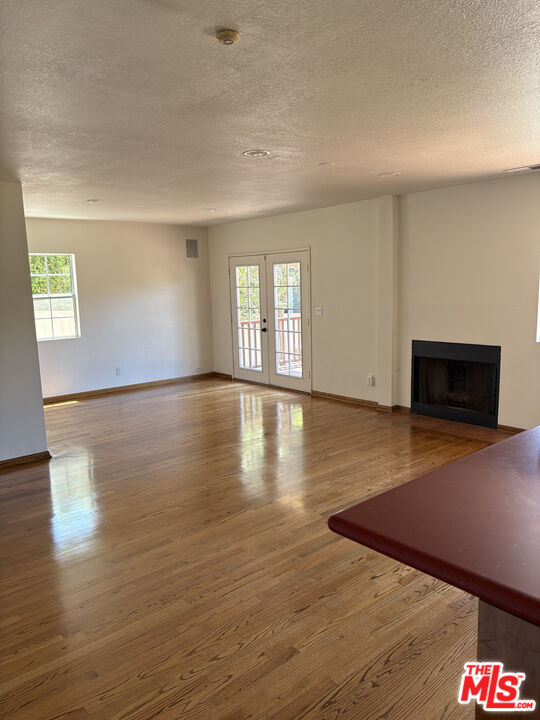 1631 South Point View Street Los Angeles, CA 90035 - Photo 8 of 16