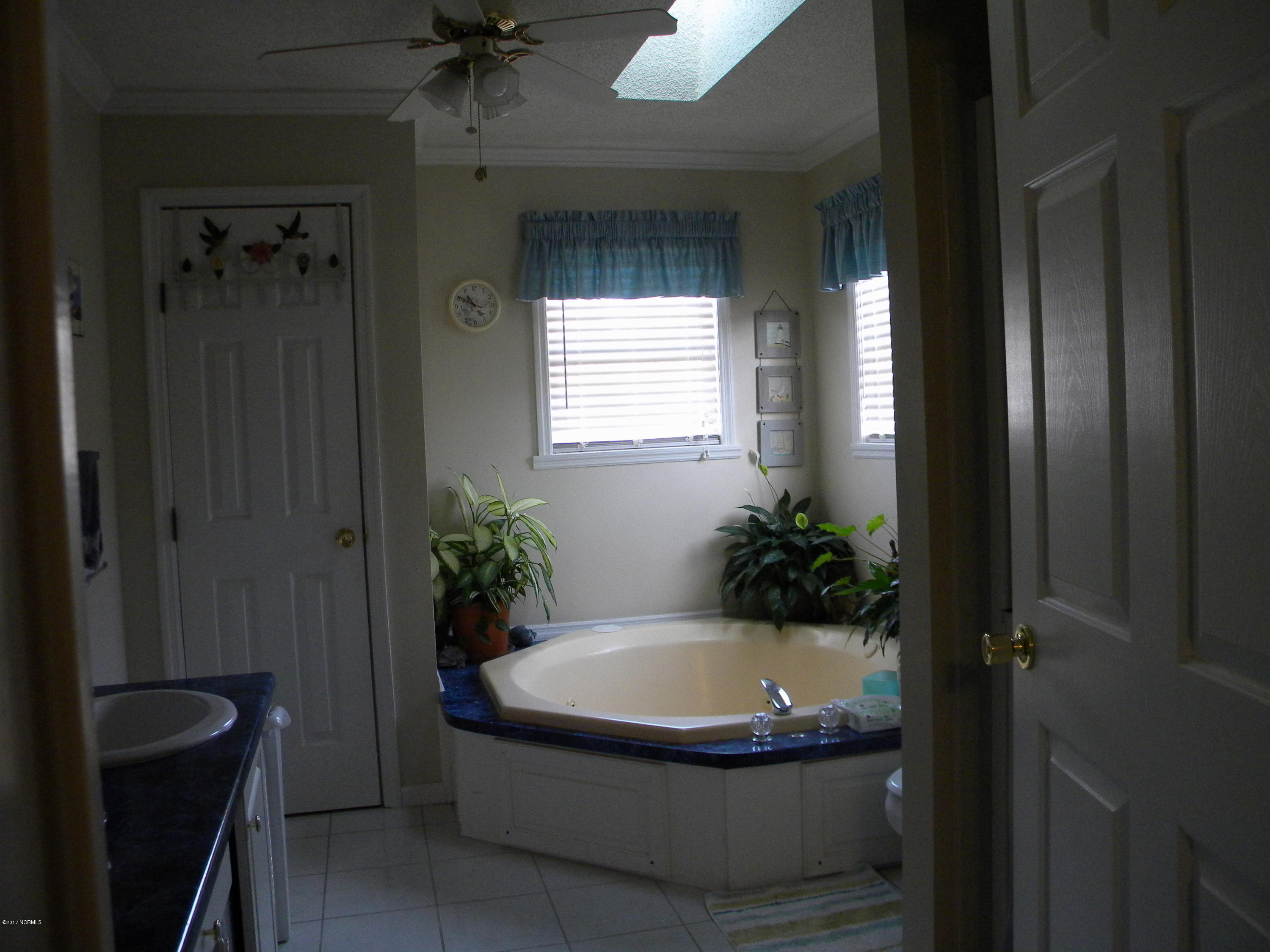 5051 Weaver Road Wilson, NC 27893 - Photo 8 of 33 Master bath