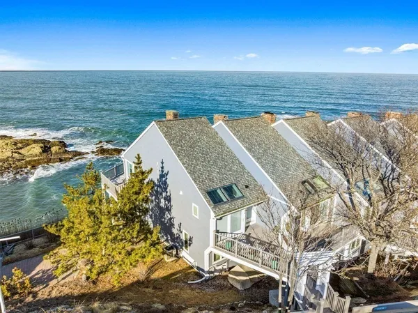 $1,320,000 | 14 Oceanside Drive, Unit 14, Hull, MA 02045