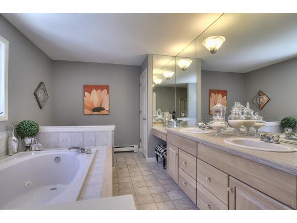 36 Hawthorne Road Windham, NH 03087 - Photo 21 of 36