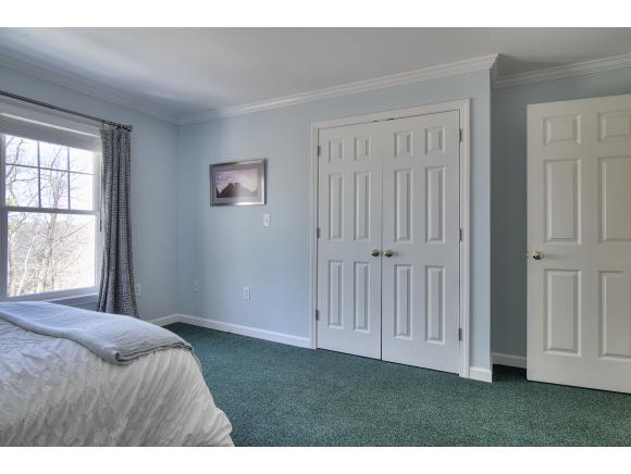 36 Hawthorne Road Windham, NH 03087 - Photo 23 of 36
