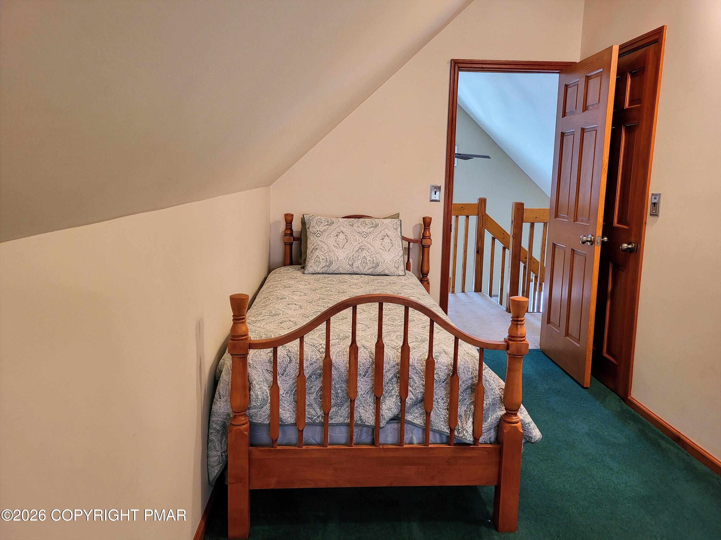 155 Clifton Drive Bushkill, PA 18324 - Photo 36 of 75 20260414_112032