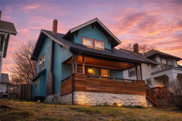 $259,900 | 2710 The Paseo, Kansas City, MO 64109