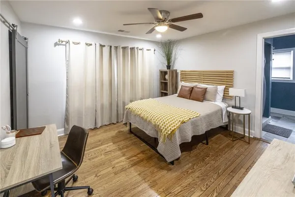 $259,900 | 2710 The Paseo, Kansas City, MO 64109