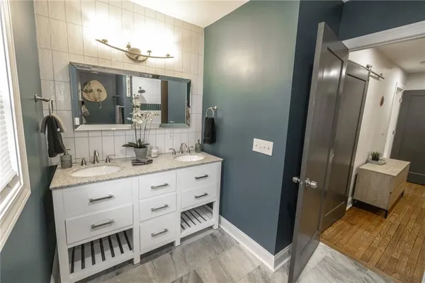 $259,900 | 2710 The Paseo, Kansas City, MO 64109