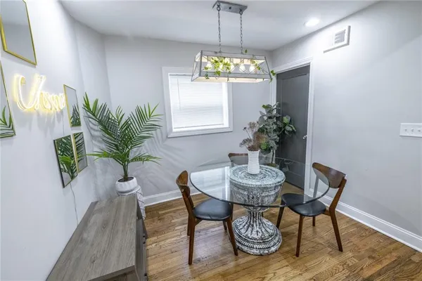$259,900 | 2710 The Paseo, Kansas City, MO 64109